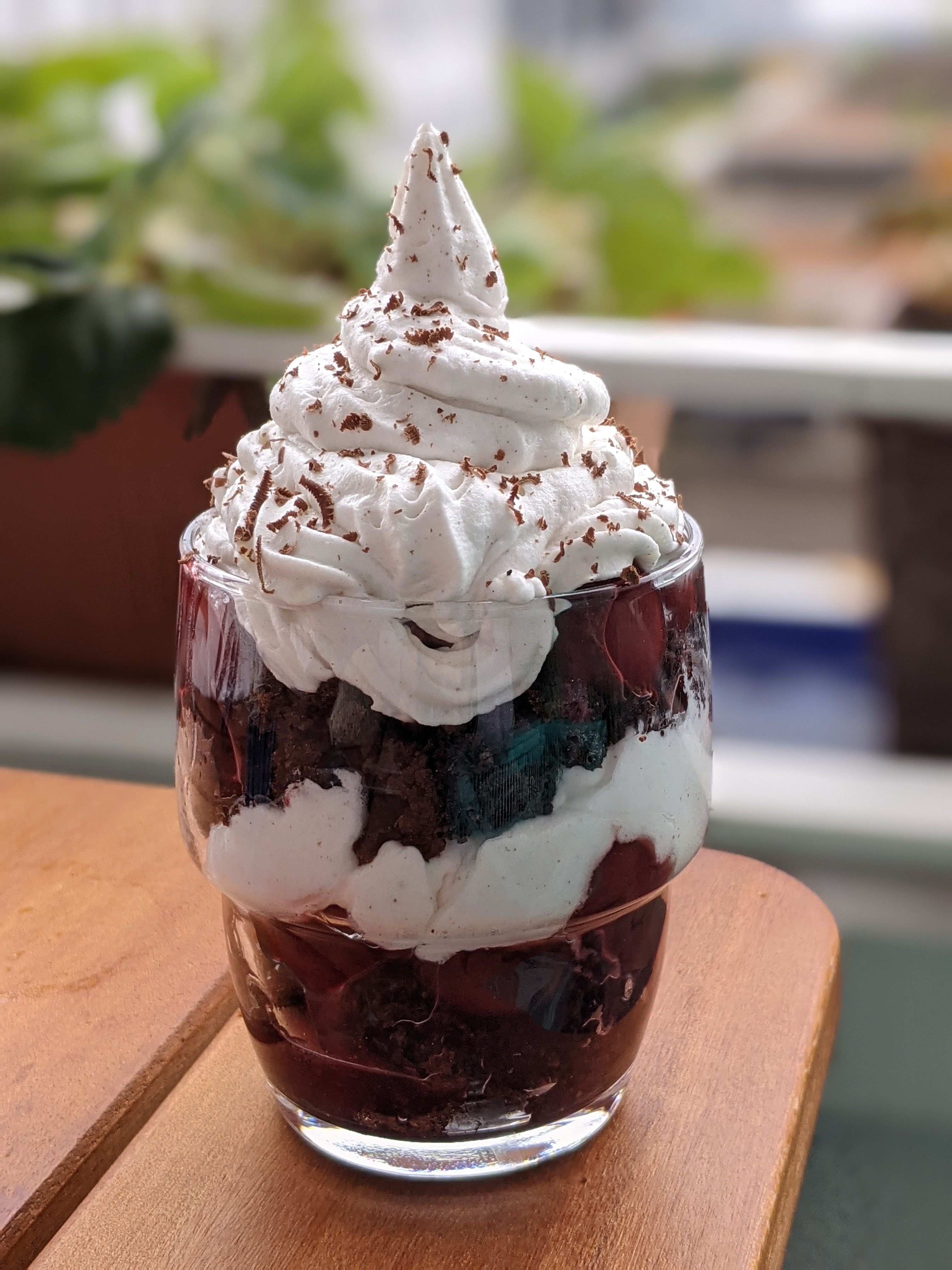 Kirsch-Trifle