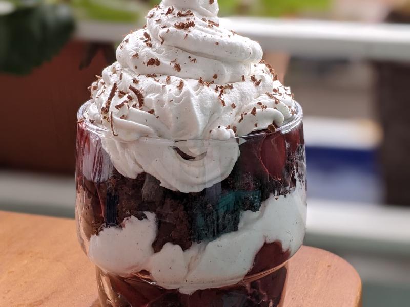 Kirsch-Trifle