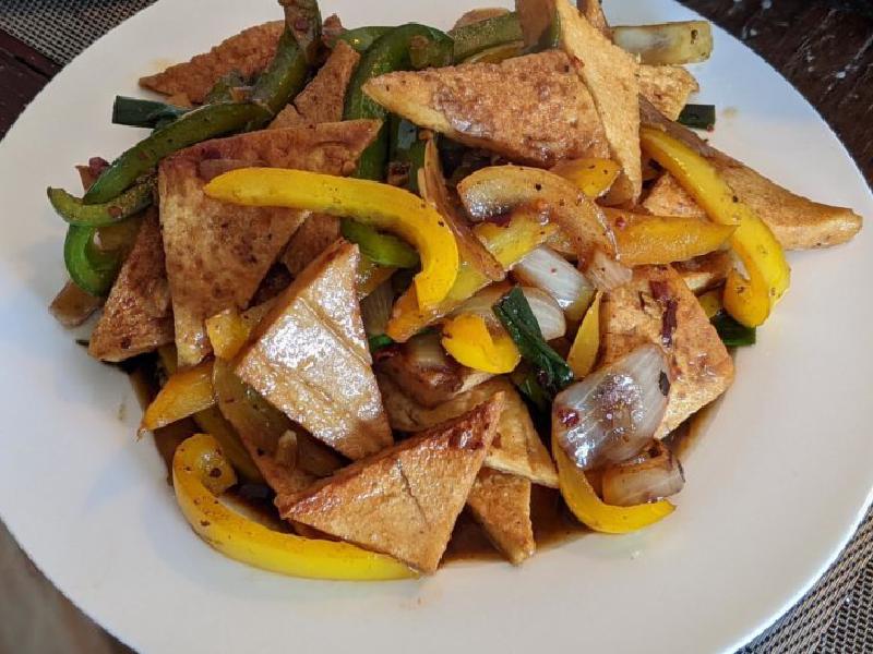 Tofu nach Hausart mit Paprika